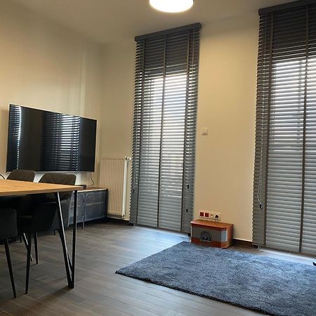 Apartamenty Wola Tower Warschau Exterior foto