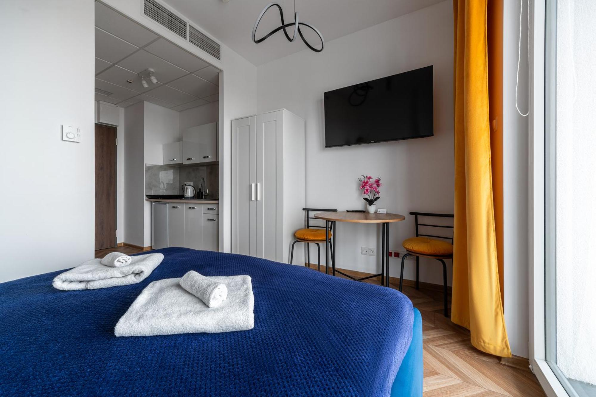Apartamenty Wola Tower Warschau Exterior foto
