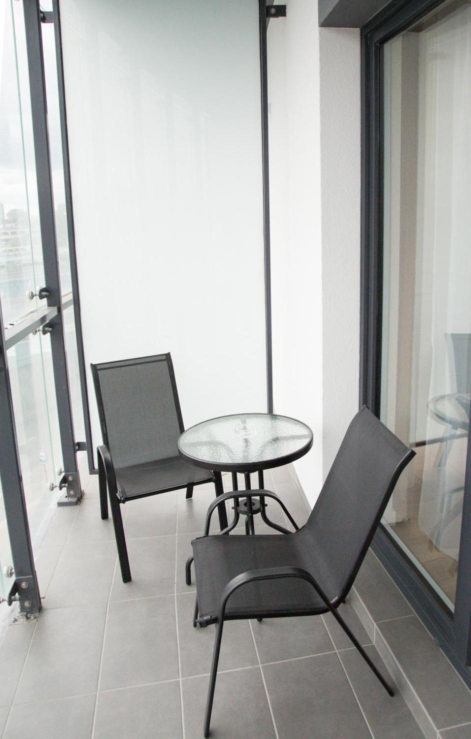 Apartamenty Wola Tower Warschau Exterior foto
